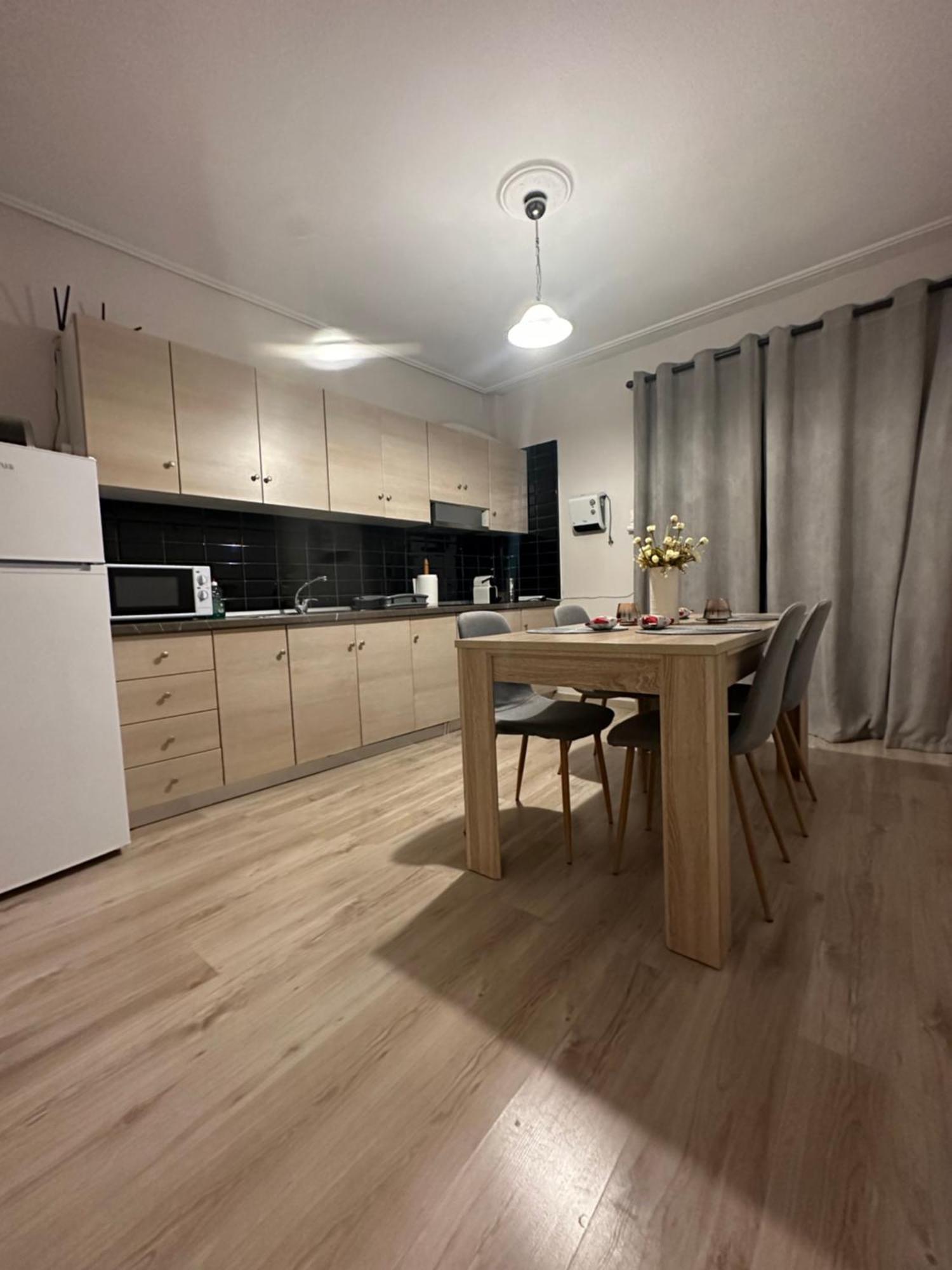 Perikleous 5 Diamerisma Kondoulis House カランバカ エクステリア 写真